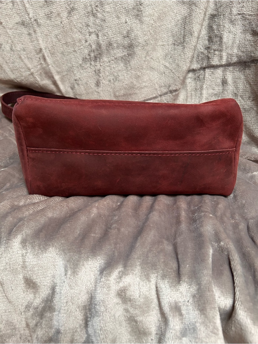 Portland Leather OG Triangle Purse in Merlot with Adjustable Crossbody Strap - Picture 6 of 7